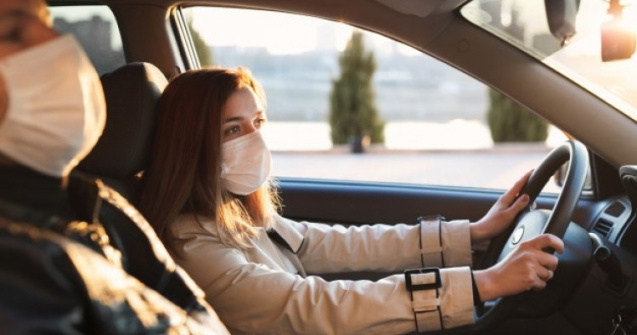 Cum ar trebui să circuli cu mașina, ca să te protejezi și pe tine, dar și pe ceilalți