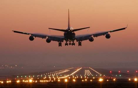 Prețurile călătoriilor aeriene explodează. Bilet de 7.000 de dolari între orașe