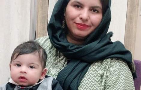 Impresionant: O femeie alăptează copiii mamelor ucise într-un atac terorist