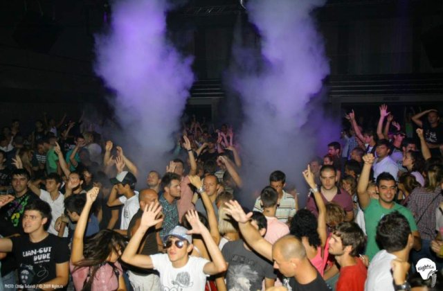 Ultima mega-petrecere a verii marca Nights.ro