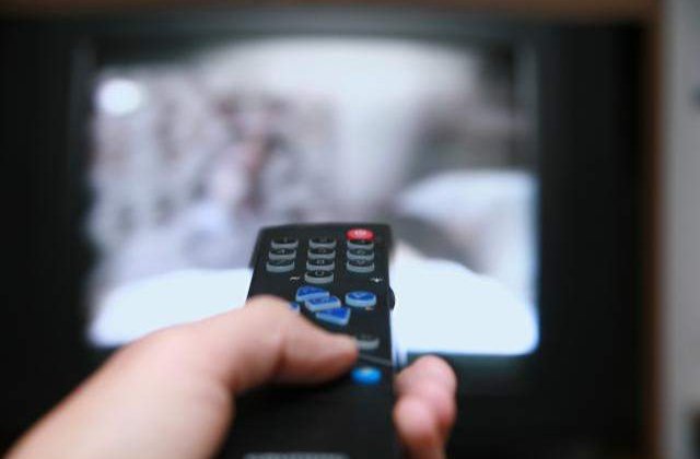 Englezii deschid televizorul prin telepatie