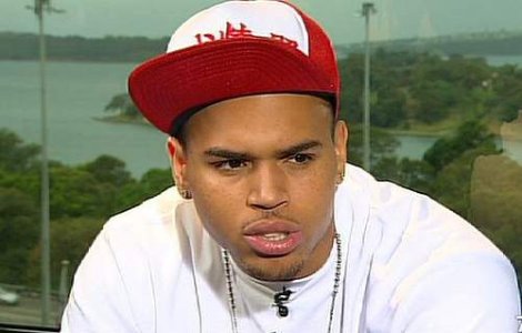 Chris Brown ramane ingerasul lu&#39; mamica