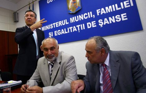 Liberalii pregatesc &#39;Cartea neagra a guvernarii&#39;