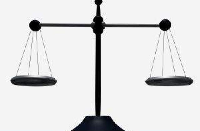 Guvernul amana adoptarea noului Cod Civil. Abuzurile bancilor pot continua