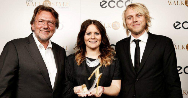 Julia Mjornstedt castiga Premiul ECCO Walk in Style 2013