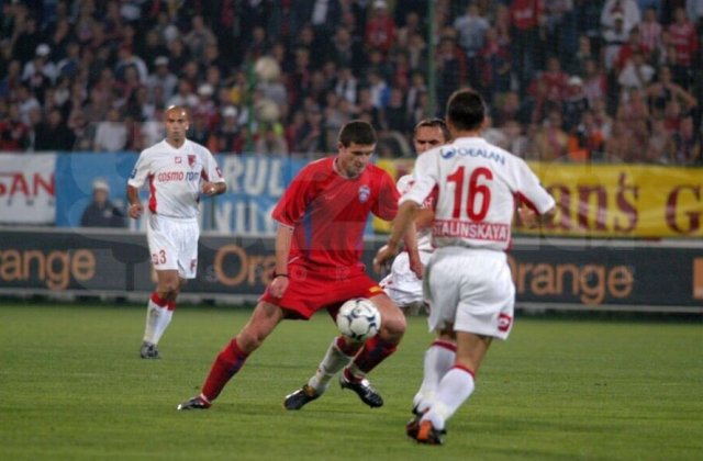 Liga I, șanse de revenire. C&acirc;nd ar putea re&icirc;ncepe campionatul de fotbal &icirc;n Rom&acirc;nia