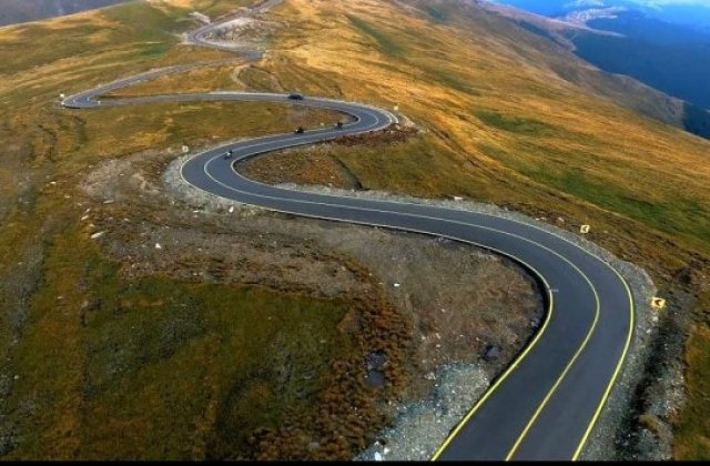Transalpina, redeschisă traficului. Ce restricții trebuie să respecți dacă vrei să vizitezi șoseaua