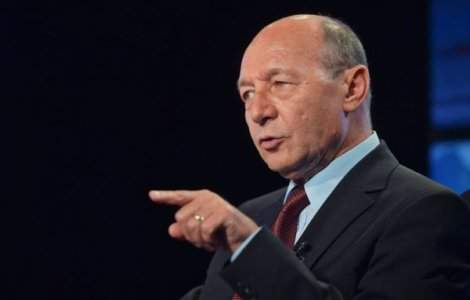 Băsescu apără protestatarii care au ieșit în Piața Victoriei pe 15 mai