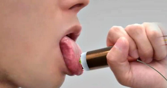 VIDEO Acest ecran te va ajuta să simți gusturi ale mâncărurilor de pe internet