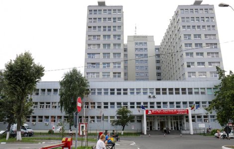 Un băiețel de doi ani, călcat de mașină chiar în curtea casei, a murit la spital