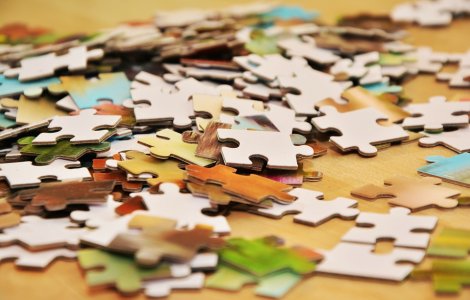 Cât de importante sunt jocurile educative în viața celor mici