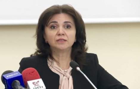 Achiziția de măști pentru elevi și profesori a fost anulată