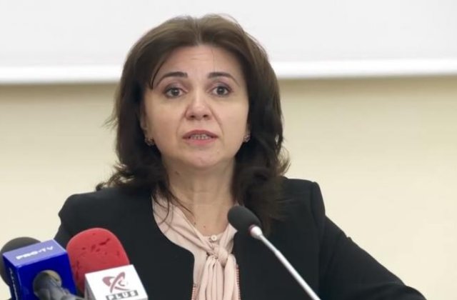 Achiziția de măști pentru elevi și profesori, anulată cu o săptăm&acirc;nă &icirc;nainte de &icirc;nceperea școlii