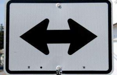 Opozitia moldoveana ar accepta un dialog cu Partidul Comunistilor, in prezenta presei