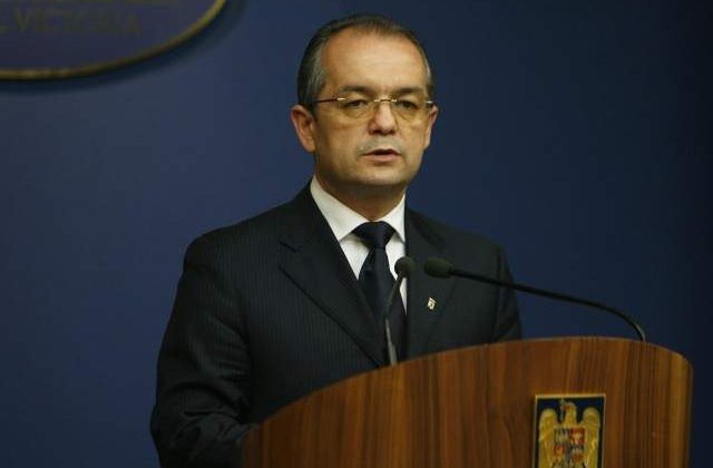 Premierul, venit de 11,7 salarii minime pe economie