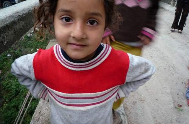 Presa britanica: "Copiii romi sunt crescuti pentru o viata de criminal aproape de la nastere"