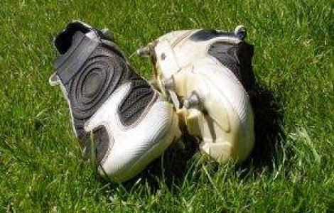 Cehia: Un fotbalist a murit pe teren dupa ce a inscris un autogol