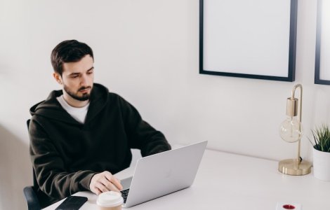 Munca de acasă și confortul – avantaje la care nu te-ai gândit