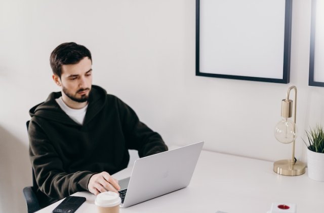 Munca de acasă și confortul &ndash; avantaje la care nu te-ai g&acirc;ndit