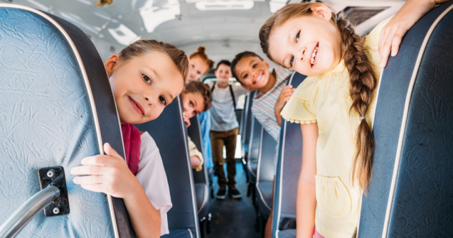 Elevii din România vor beneficia de transport GRATUIT pe tot parcursul anului