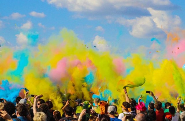 Anunț oficial. Concertele și festivalurile cu peste 1.000 de persoane sunt interzise toată vara