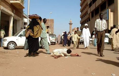 Condamnata la inchisoare pentru ca s-a imbracat in pantaloni