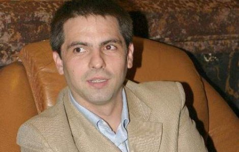 Dan Negru va fi tata