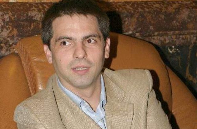 Dan Negru va fi tata