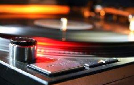 Ministrul german al economiei, DJ la o petrecere a tinerilor conservatori