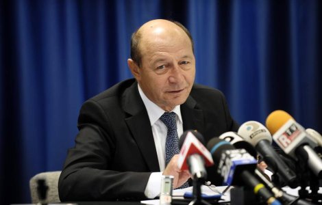 Basescu a trimis Statutul parlamentarilor la reexaminare