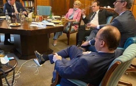 Orban, la un pahar și o țigară, în birou: ”Era ziua mea, nu am făcut nimic rău”