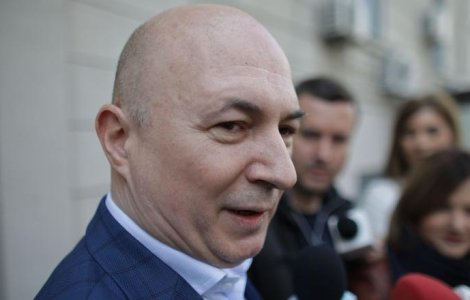 Ștefănescu: „Tătaru va fi cel mai înjurat om”. Măsurile stricte luate pentru redeschiderea teraselor