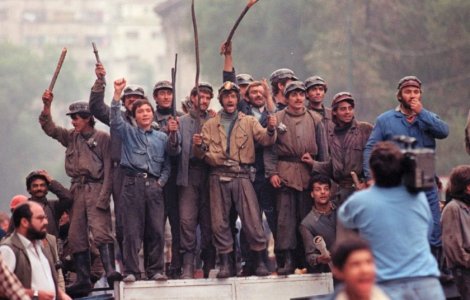 Ne întoarcem în anii &#39;90? Minerii vor să protesteze în București împotriva lui Orban