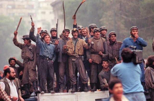 Ne &icirc;ntoarcem &icirc;n anii '90? Minerii vor să protesteze &icirc;n București &icirc;mpotriva lui Orban