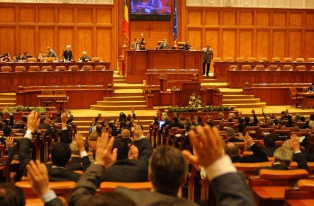 Schimbări &icirc;n Parlament: toți deputații ALDE sunt acum afiliați grupului PSD