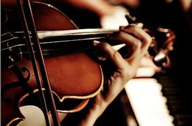 Poate fi cool sa mergi la un concert de muzica clasica