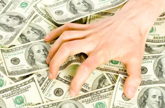 Proiectul care elimina pensiile speciale pentru parlamentari, respins de Comisie