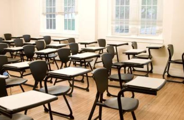 Parintii sprijina greva profesorilor