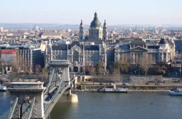 Budapesta sustine dreptul comunitatii maghiare de a folosi steagul secuiesc