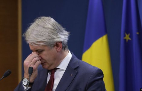 Teodorovici s-a prezentat la DNA: „Am venit să ascult convorbirile despre mine dintr-un dosar penal”