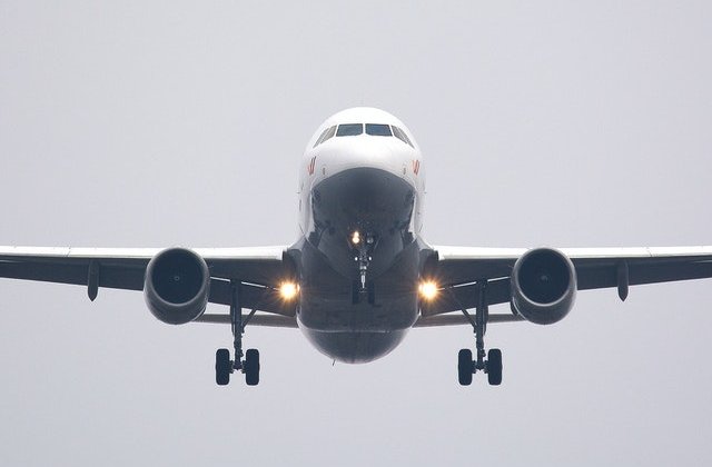 Tarom introduce noi curse interne pentru a susține repornirea turismului în România