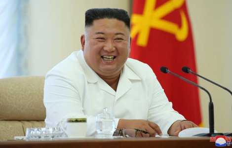 Kim Jong Un, o nouă apariție în public, cu respectarea distanțării sociale