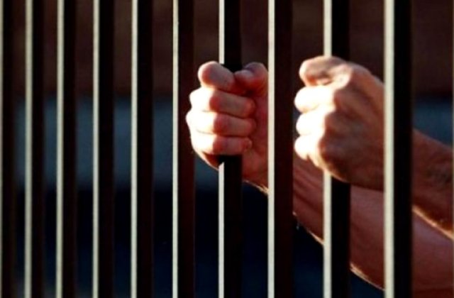 Doi rom&acirc;ni din Italia, aflați &icirc;n spatele gratiilor, au fost la un pas de evadare