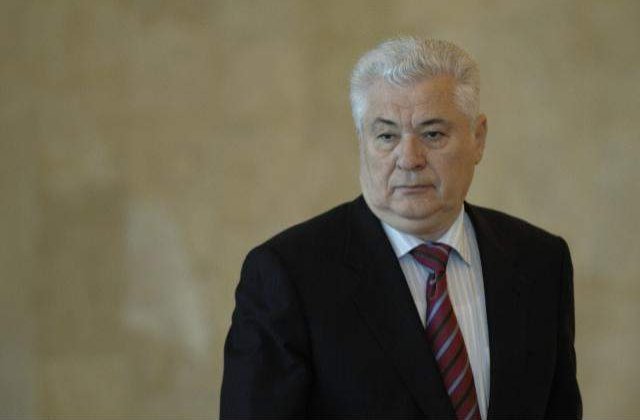 Voronin a demisionat, dar promite ca revine