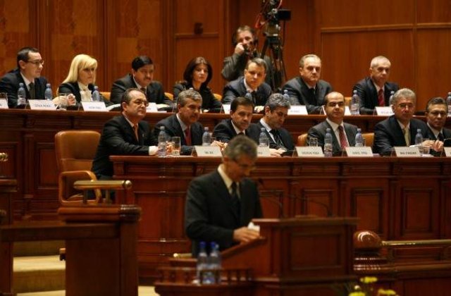 Confesiuni din PDL: Vrem sa scoatem PSD-ul de la guvernare