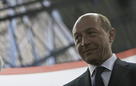 Romani catre Basescu: "Traim bine, domnu&#39; presedinte? Destul ne-ai mintit, gata!"