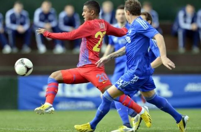 Pregatiti pentru Ajax: Steaua - Slovan Bratislava 3-1