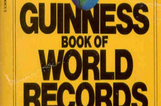 Cel mai mare avion mancat de un om si alte RECORDURI mondiale ridicole