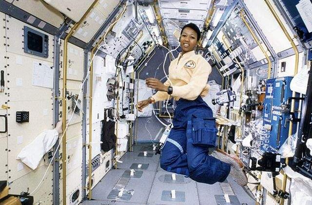 Vorbeste pe 22 februarie cu astronautii NASA!