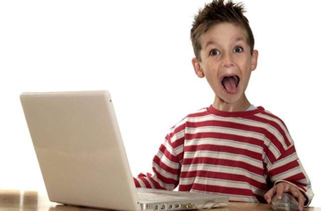 Nica: Elevii ar putea primi gratuit cate un mini-calculator